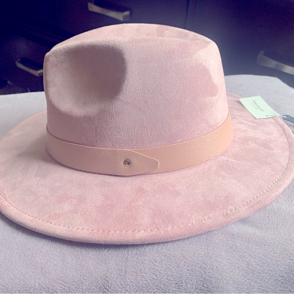 Francesca’s mauve fedora